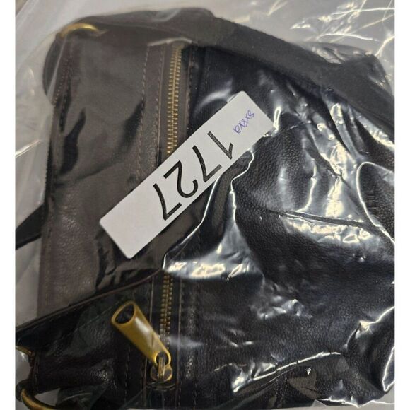 Fossil Black Leather Crossbody Bag With Brass Accents distressing - Picture 5 of 9